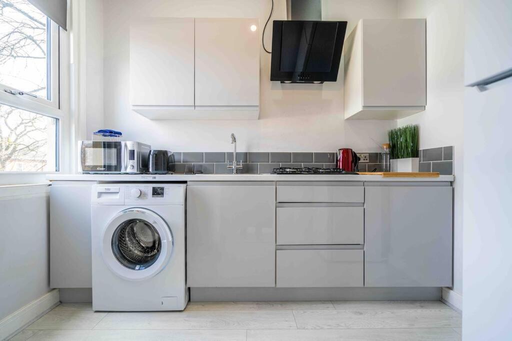 Modern Flat In Moseley With Free Parking Apartment Бирмингам Екстериор снимка