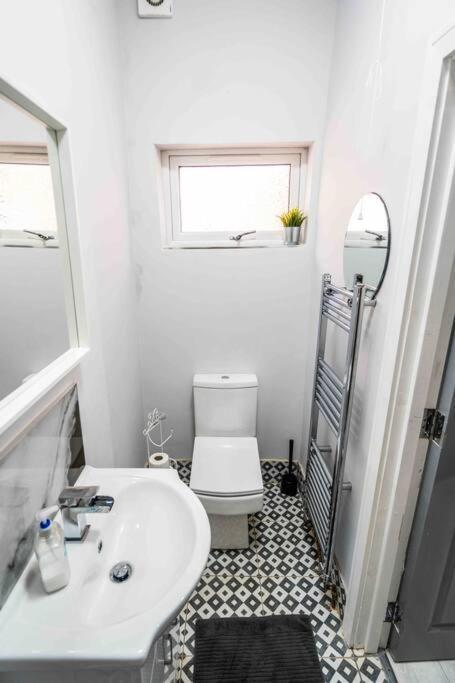 Modern Flat In Moseley With Free Parking Apartment Бирмингам Екстериор снимка